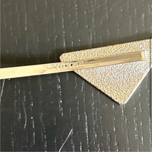 New never worn Prada Milano Black Triangle Logo Hair Pins - Set of 2 - Picture 3 of 5